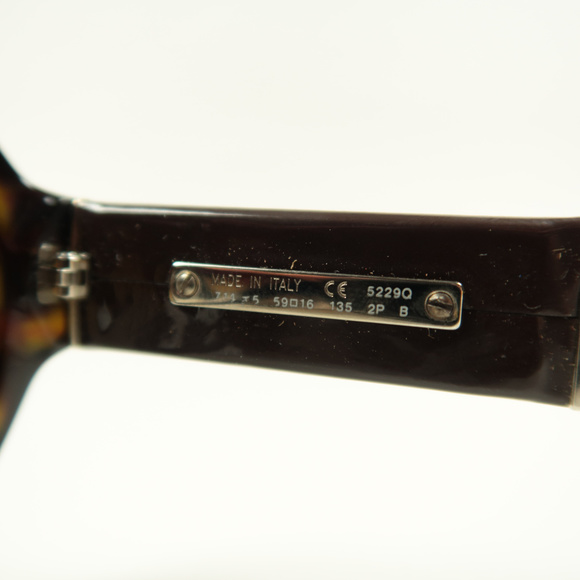 Chanel 5229Q Tortoise CC Logo Sunglasses - Picture 7 of 8